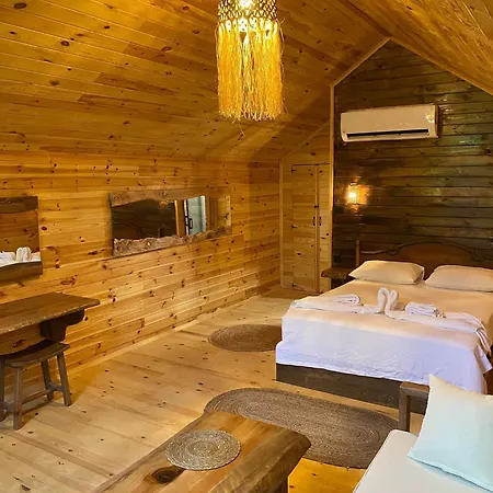 White Country Boutique