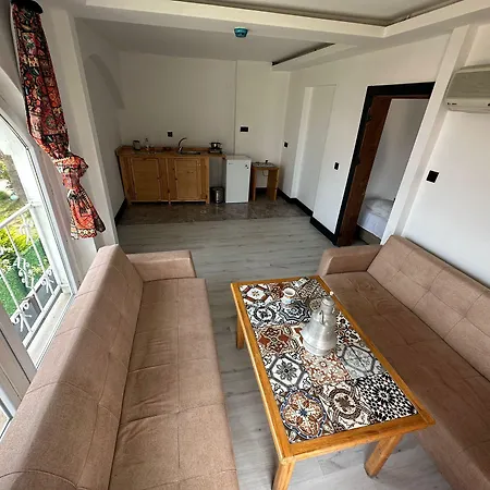 White Country Boutique Hotel 3*