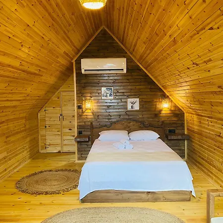 White Country Boutique 3*