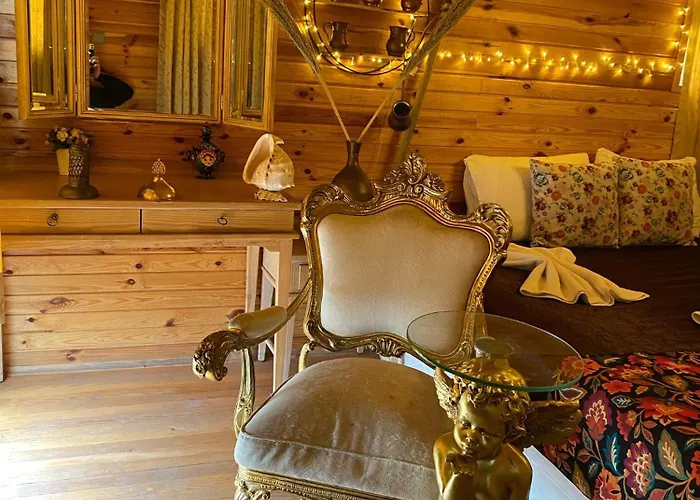 White Country Boutique