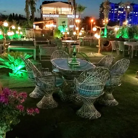 White Country Boutique