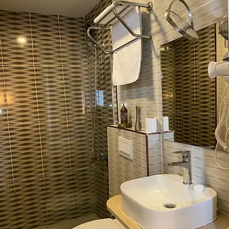 White Country Boutique