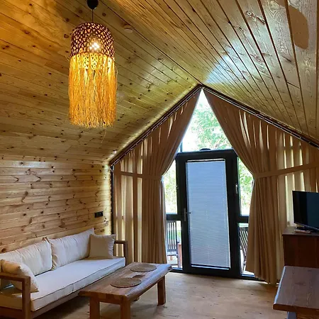 White Country Boutique 3*