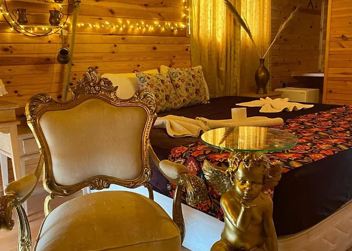 White Country Boutique Отель 3*