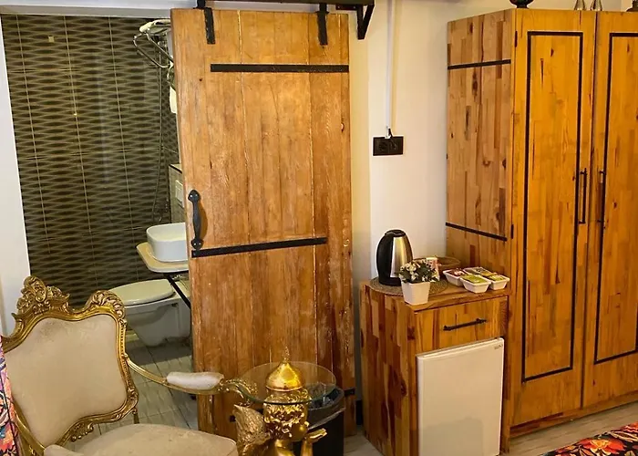 Отель White Country Boutique 3*