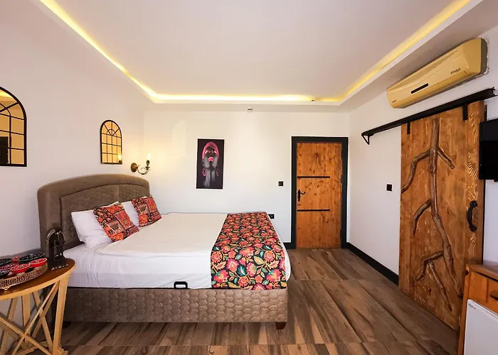 White Country Boutique 3*