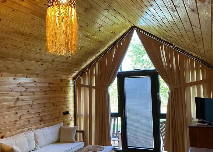 White Country Boutique 3*
