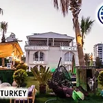 White Country Boutique Hotell 3*